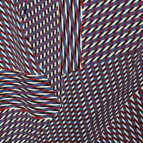 🌸1 State Geometric Patterned Pencil Skirt - Red, White, and Blue - Picture 5 of 7